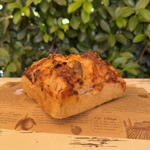 Focaccia Zeytin&Domates&İzmir Tulum Peynirli 700 g